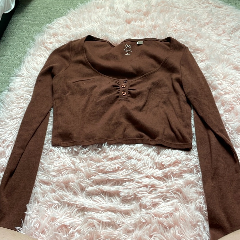 Pacsun Basics Dark Brown Long sleeve adjustable button up crop 🐻🤎